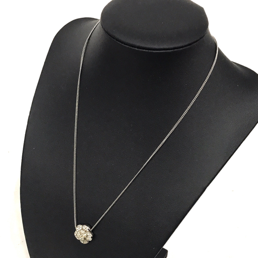 シャネル 08A カメリア ネックレス ラインストーン シルバーカラー アクセサリー